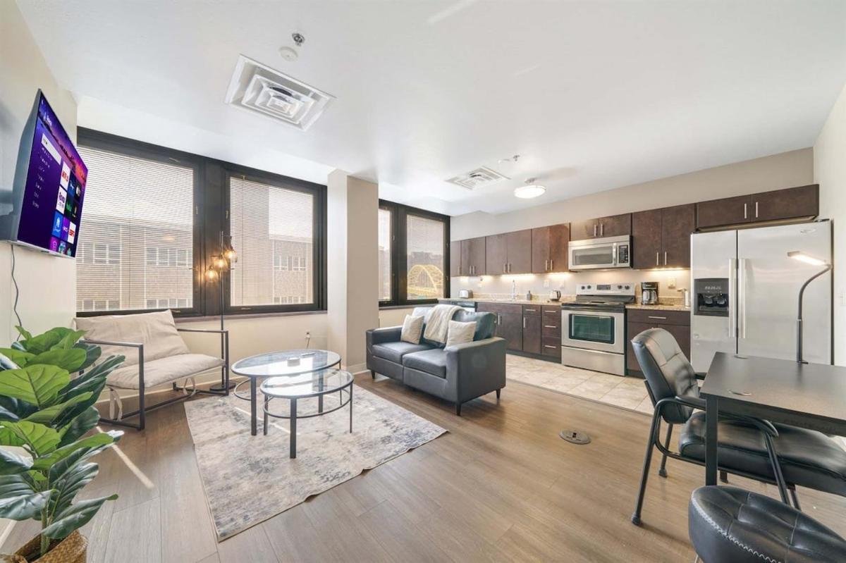 Апартаменти Modern Chic Heart Of Pittsburgh 24-7 Parking Gym Lounge Екстер'єр фото