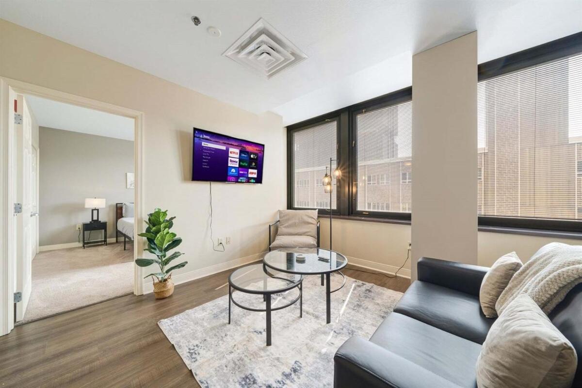Апартаменти Modern Chic Heart Of Pittsburgh 24-7 Parking Gym Lounge Екстер'єр фото
